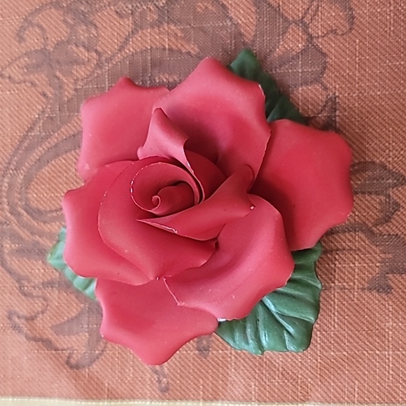 Capodimonte Vintage Porcelain Rose - Picture 4 of 6